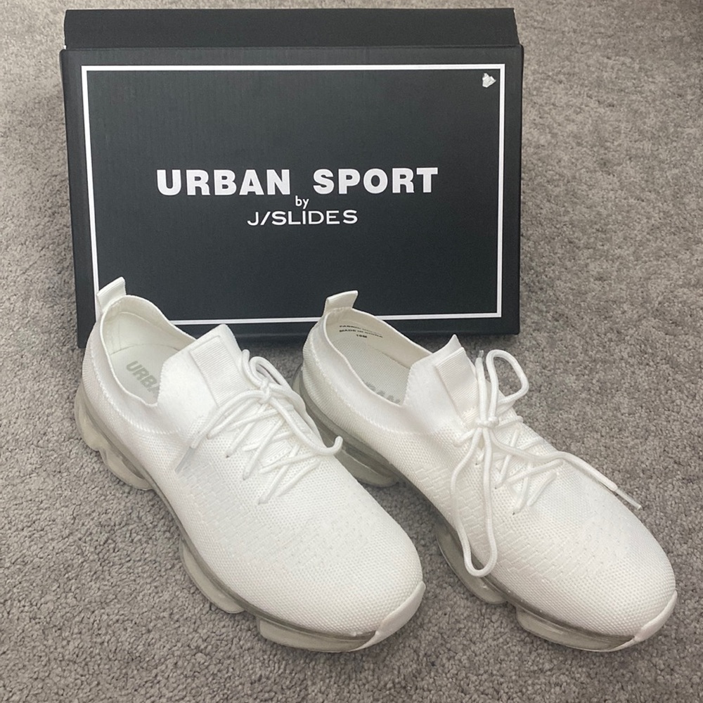 NWT J/Slide Sport Tennis Shoes